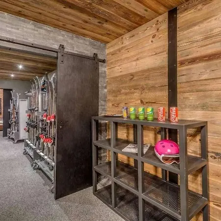 Luxury In With Pool Tignes