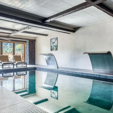 Luxury In With Pool טיגנס